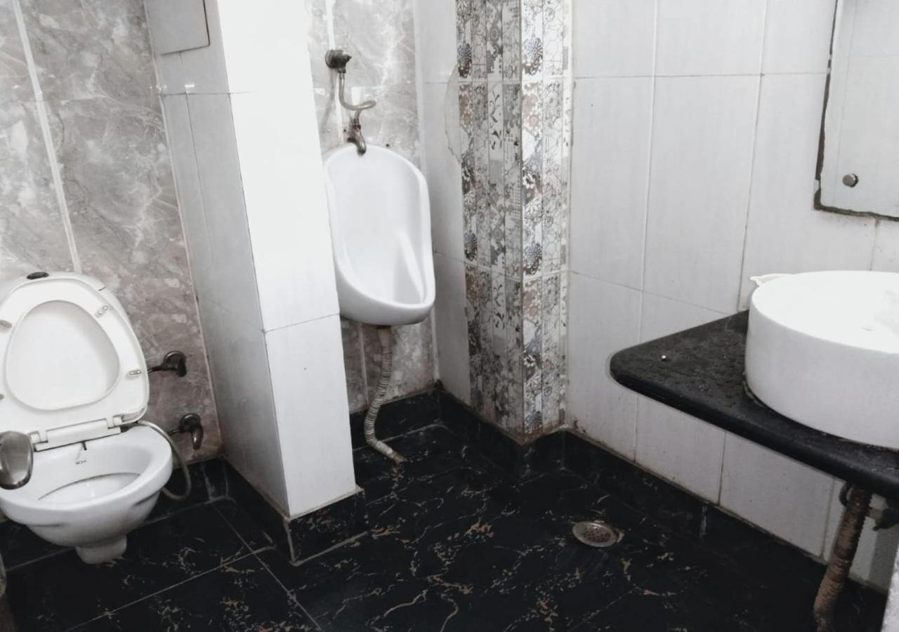 Ap Singh Hotels In Near New Delhi Railway Station Eksteriør billede