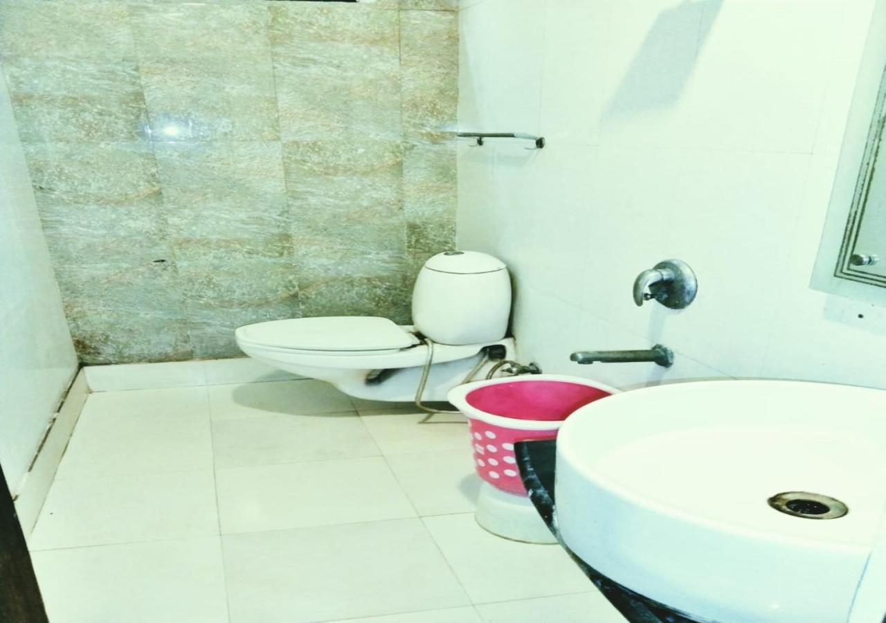 Ap Singh Hotels In Near New Delhi Railway Station Eksteriør billede